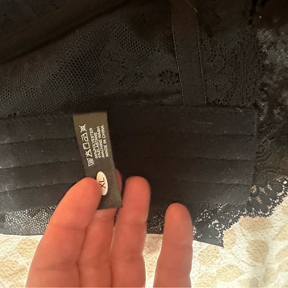 Killstar Black Cardinal Sins Gothic Lace Up Velvet High Neck Bralette NWOT XL - Picture 13 of 16